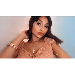 Meet your Posher, Selina